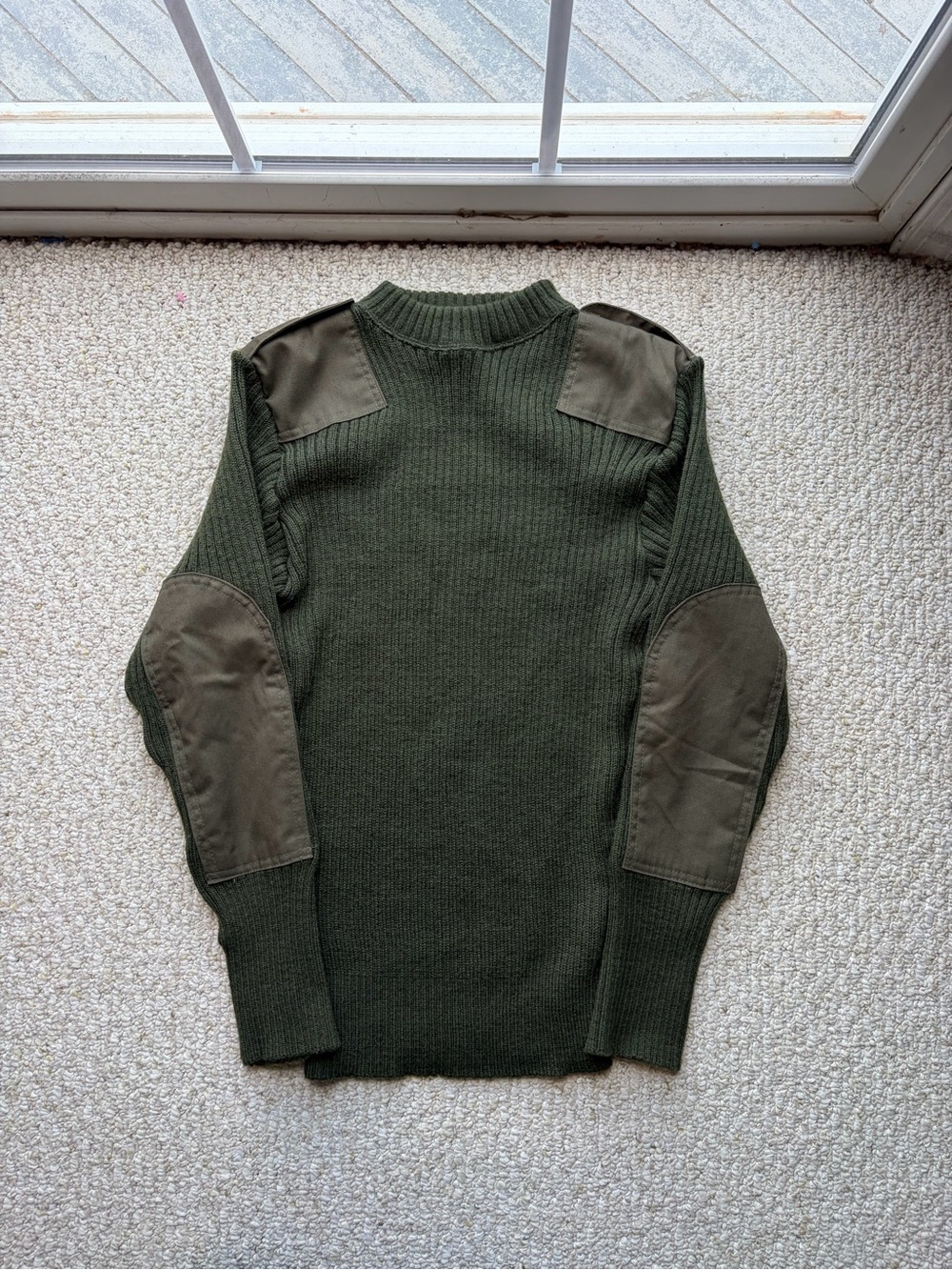 vintage USMC green ribbed knit commando sweater. Size 42/M. Authentic. NWOT